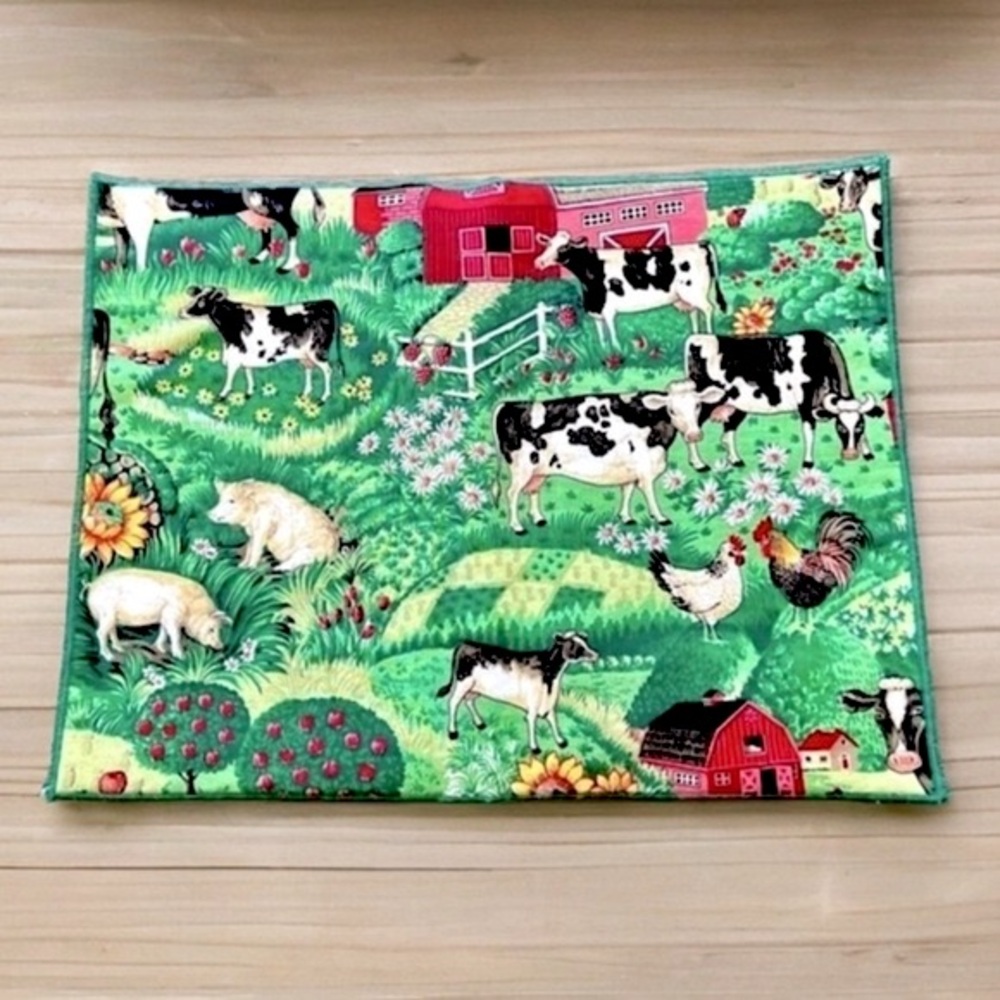 VINTAGE 80s Handmade Country Farmhouse Green 6 Fabric Placemats and Napkins Set
